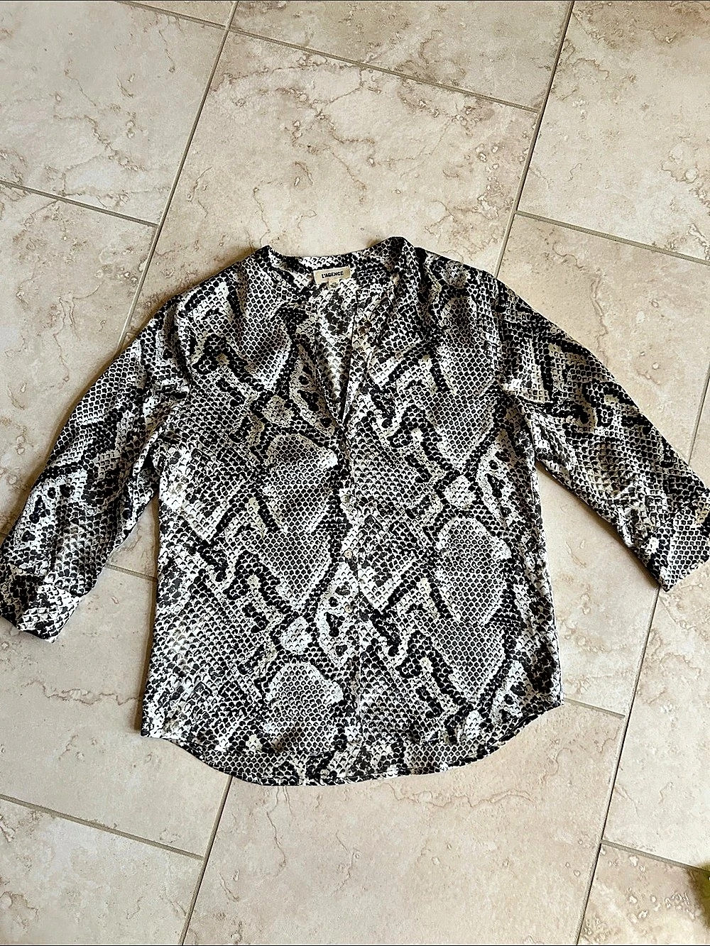 L'AGENCE Dani Silk Blouse Snake Print in Black & Cream Size Medium